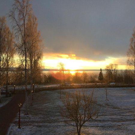Mysigt Boende I Raettvik Med Utsikt Oever Siljan Extérieur photo