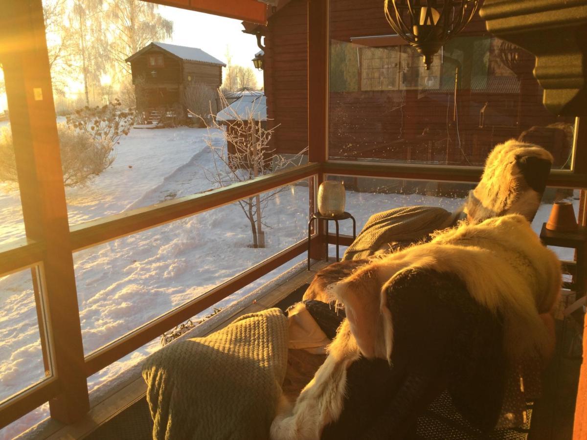 Mysigt Boende I Raettvik Med Utsikt Oever Siljan Extérieur photo