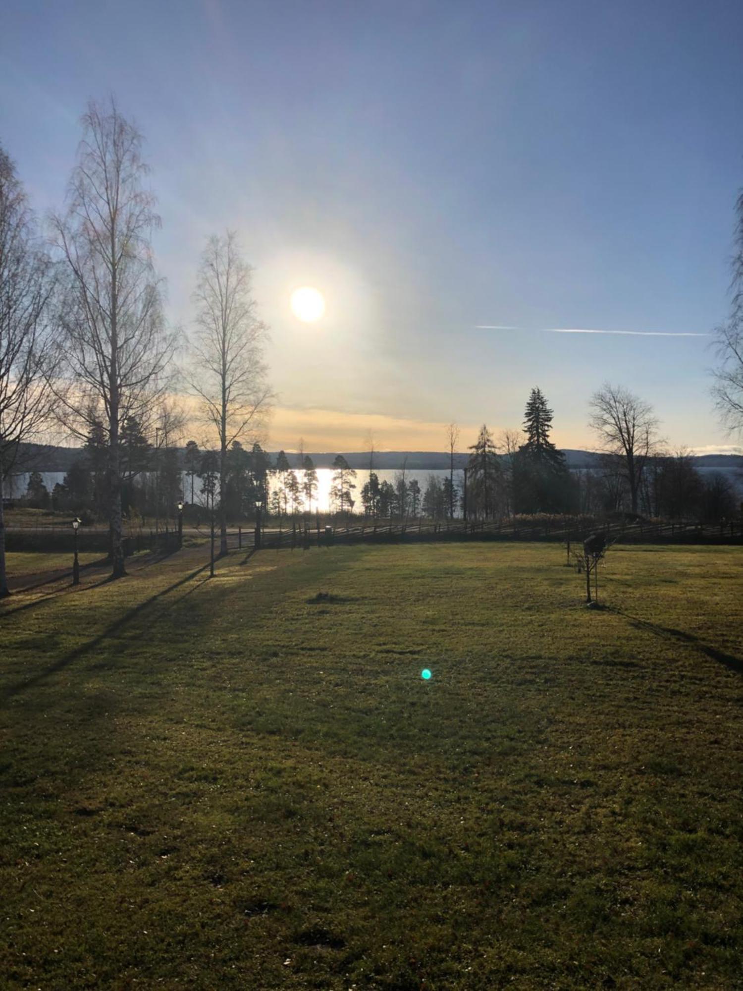 Mysigt Boende I Raettvik Med Utsikt Oever Siljan Extérieur photo